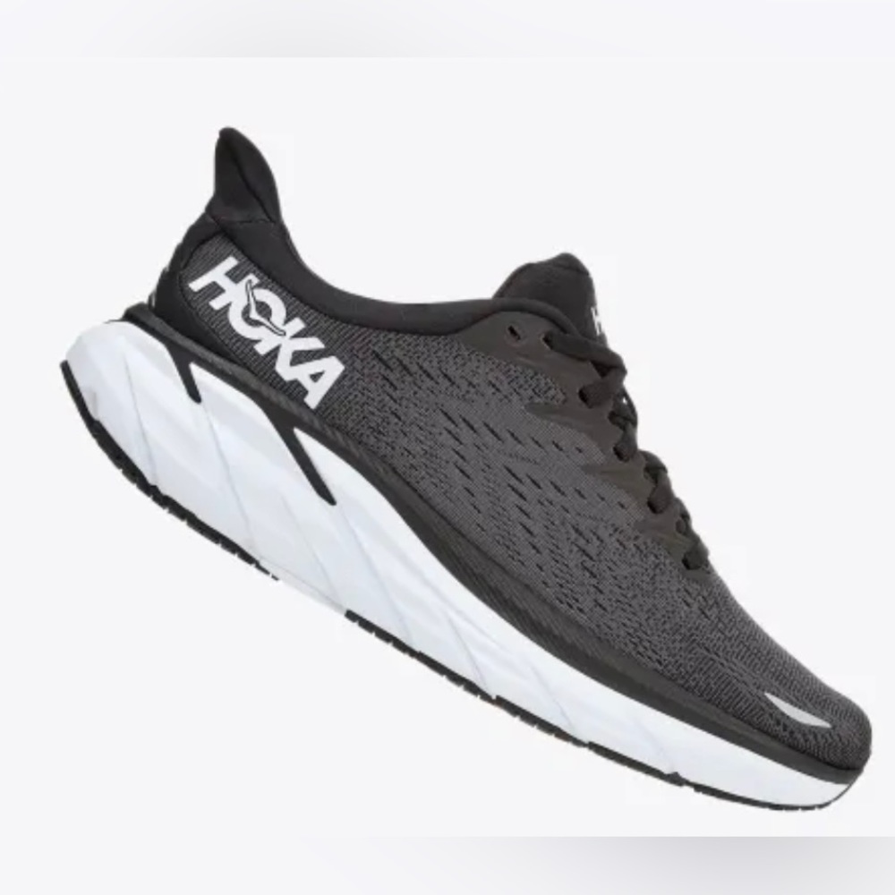 HOKA Clifton 8 size 7